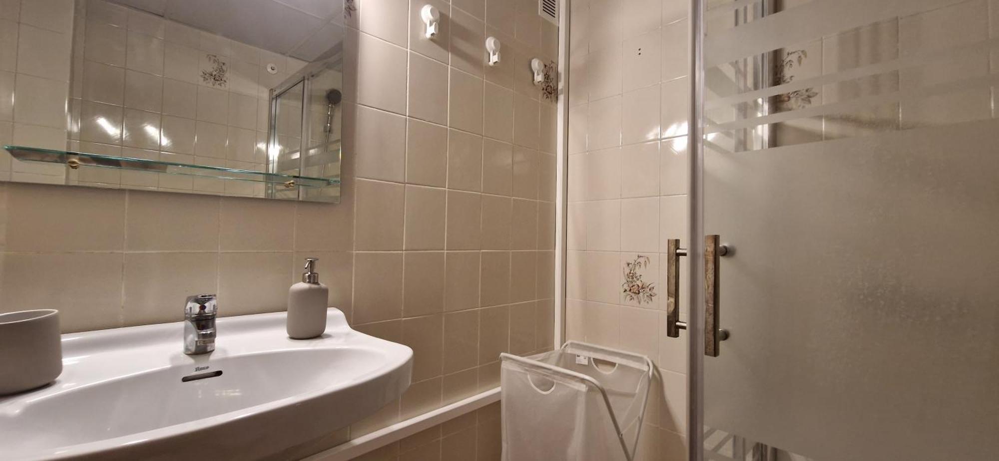 Appartement Santa Ana, Pool, 2 Free Parking, Wifi, 3 Bedrooms, For 6-7 People, Large Terrace With Sea View