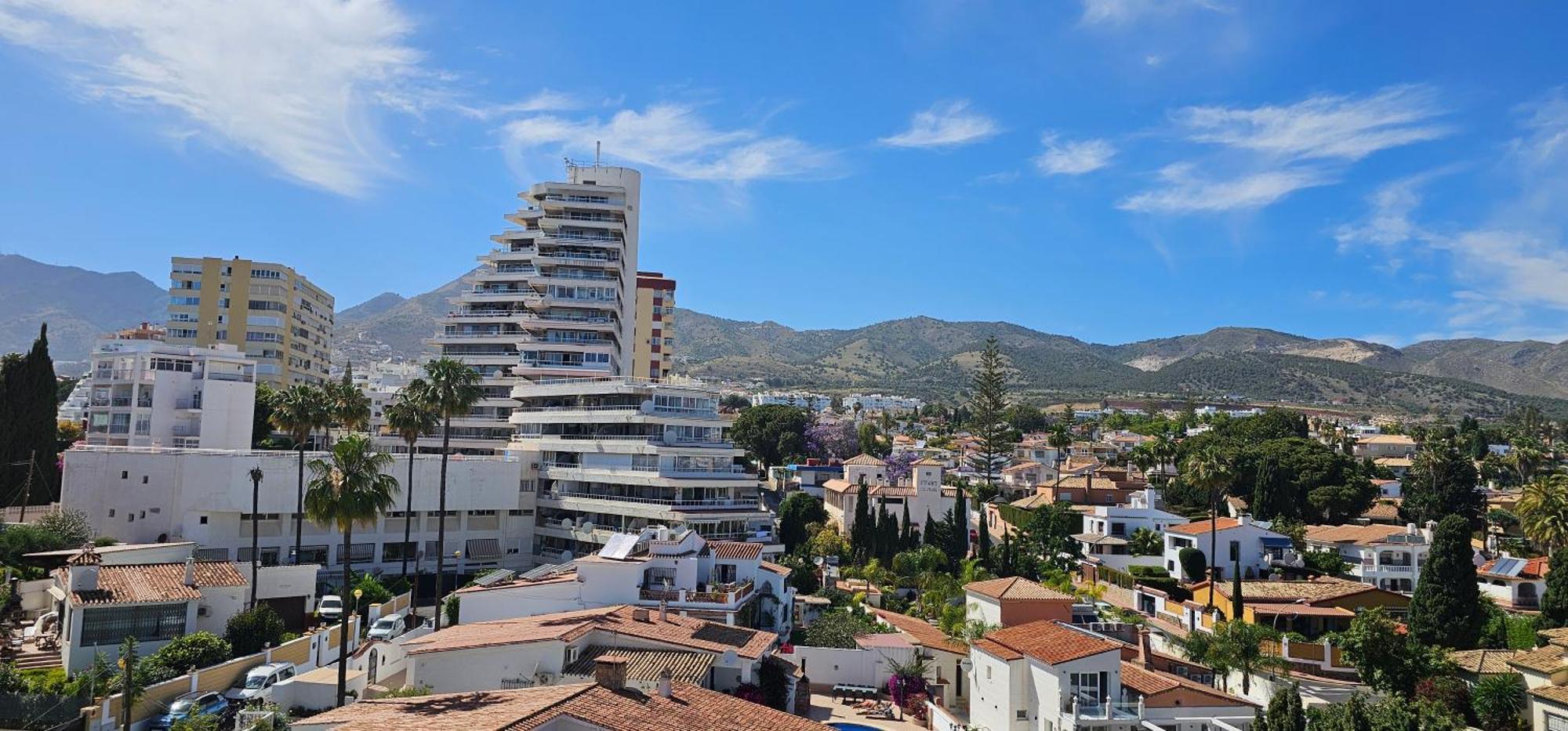 Santa Ana, Pool, 2 Free Parking, Wifi, 3 Bedrooms, For 6-7 People, Large Terrace With Sea View Appartement Benalmádena