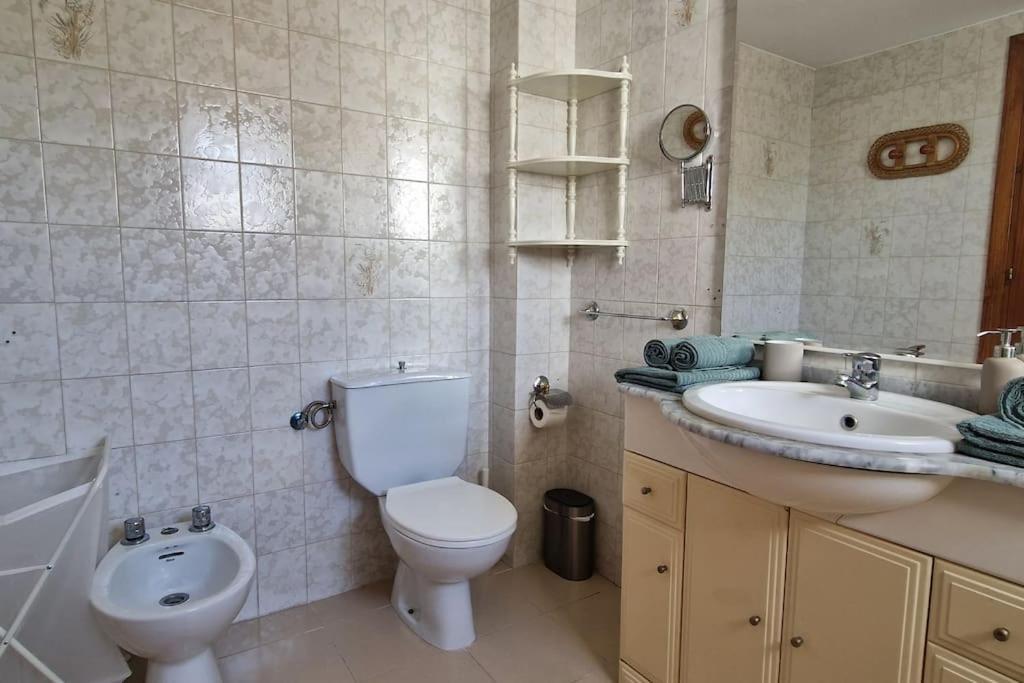 Santa Ana, Pool, 2 Free Parking, Wifi, 3 Bedrooms, For 6-7 People, Large Terrace With Sea View Appartement Benalmádena